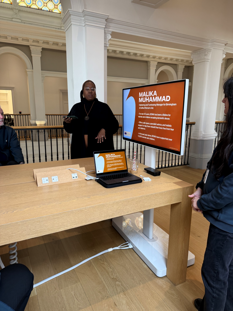 MM presenting in Apple Birmingham
